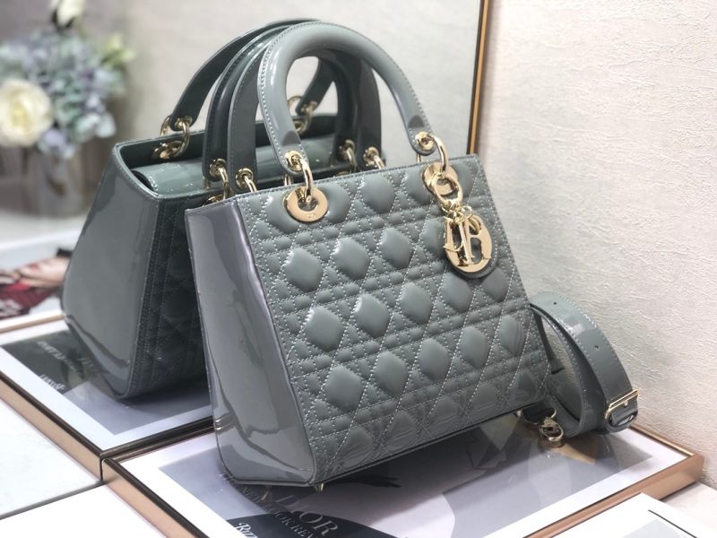 20211109_i1636393449_5059_1_jpg medium lady 24 grey patent calfskin