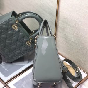 20211109_i1636393449_7003_5_jpg medium lady 24 grey patent calfskin