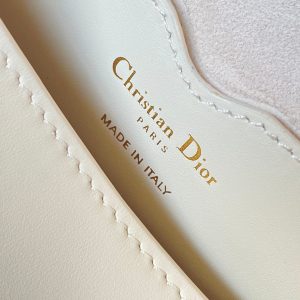 20211109_i1636468773_2983_8_jpg BOBBY EAST-WEST 22 BAG IN WHITE CALFSKIN