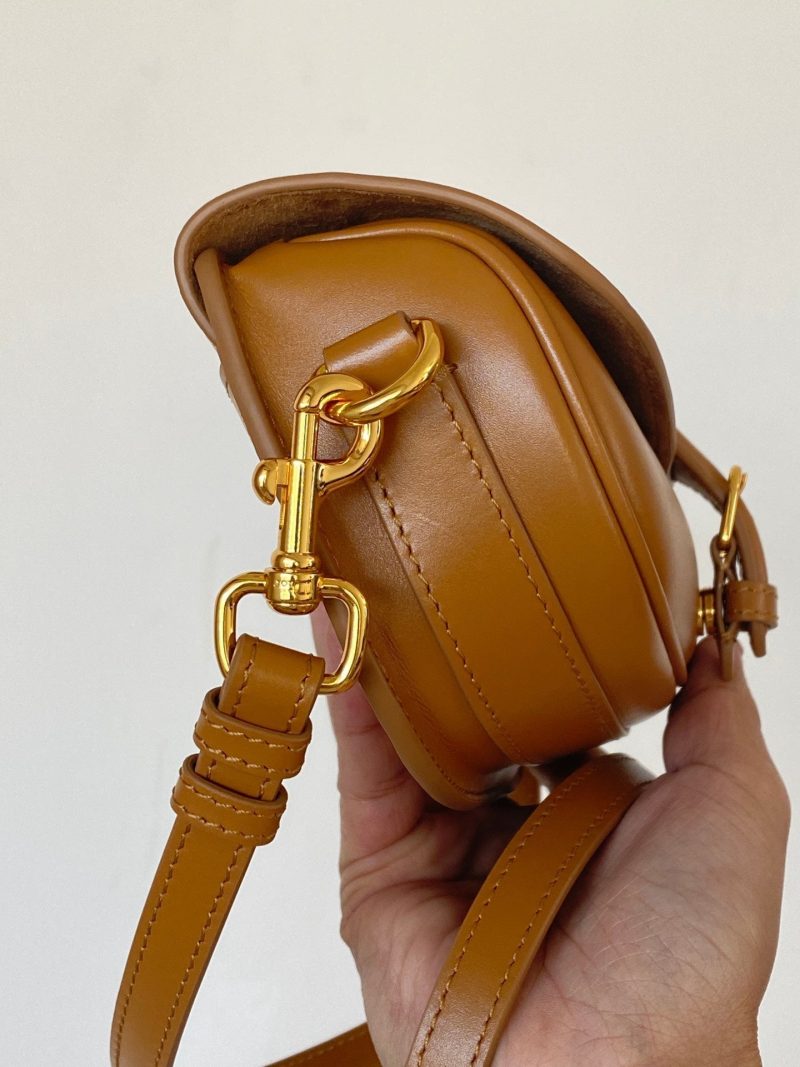 20211109_i1636468989_6016_4_jpg BOBBY EAST-WEST 22 BAG IN CHOCOLATE BROWN CALFSKIN