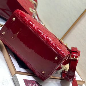 20211123_i1637652314_3123_6_jpg medium lady 24 dark red patent calfskin