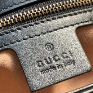 20211208_i1638961462_265_8_jpg GG MARMONT MATELASSÉ LARGE 26 BAG BLACK CALFSKIN