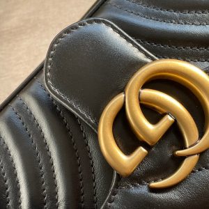 20211208_i1638962226_5495_4_jpg GG MARMONT MATELASSÉ SMALL 22 BAG BLACK CALFSKIN