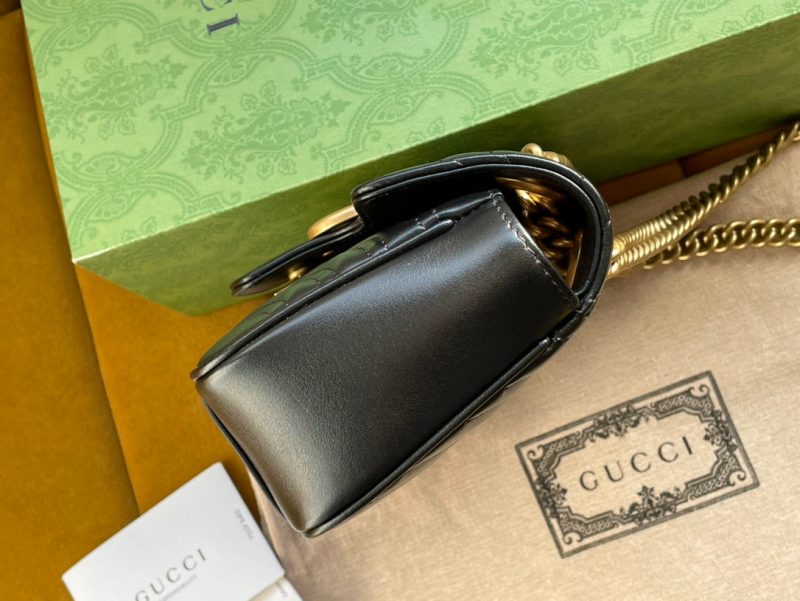 20211208_i1638962226_5594_2_jpg GG MARMONT MATELASSÉ SMALL 22 BAG BLACK CALFSKIN