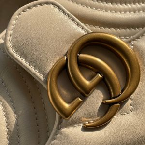 20211208_i1638962539_4441_4_jpg GG MARMONT MATELASSÉ SMALL 22 BAG WHITE CALFSKIN