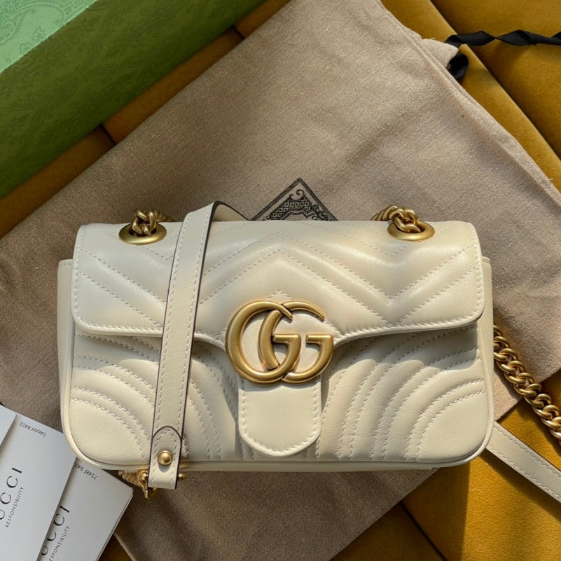 20211208_i1638962539_625_0_jpg GG MARMONT MATELASSÉ SMALL 22 BAG WHITE CALFSKIN