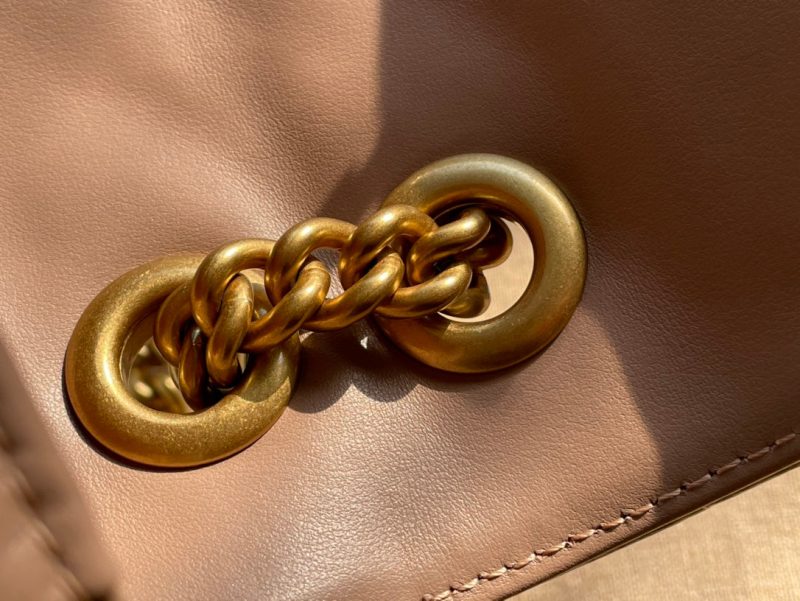 20211208_i1638962666_2877_6_jpg GG MARMONT MATELASSÉ SMALL 22 BAG BEIGE CALFSKIN
