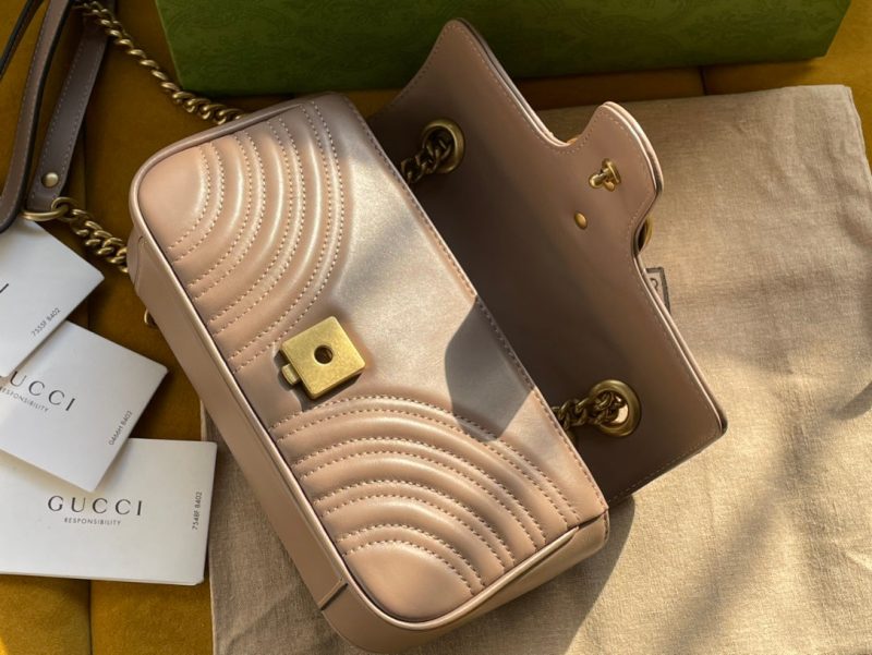 20211208_i1638962666_5019_4_jpg GG MARMONT MATELASSÉ SMALL 22 BAG BEIGE CALFSKIN