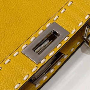 PEEKABOO ISEEU 33 IN YELLOW GRAINED CALFSKIN SILVER HARDWARE