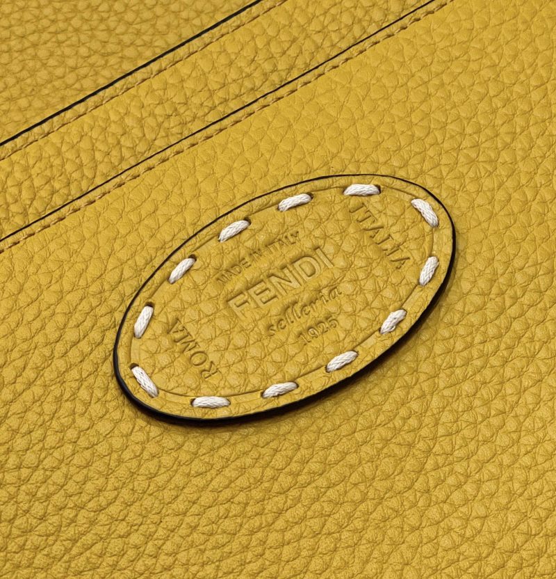 PEEKABOO ISEEU 33 IN YELLOW GRAINED CALFSKIN SILVER HARDWARE