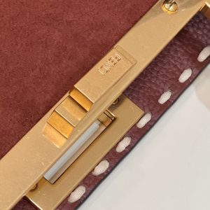 PEEKABOO ISEEU 33 IN SANGRIA RED GRAINED CALFSKIN GOLD HARDWARE