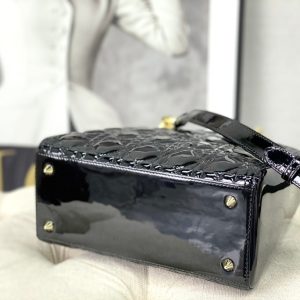 20220311_i1646968231_2231_7_jpg medium lady 24 black patent calfskin