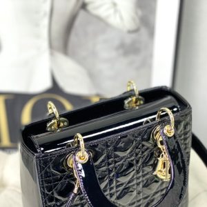 20220311_i1646968231_3572_5_jpg medium lady 24 black patent calfskin