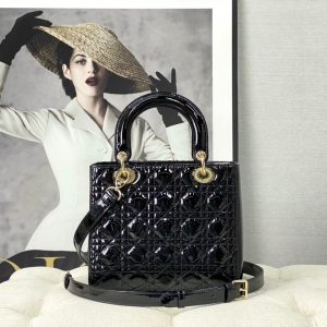 20220311_i1646968231_4922_1_jpg medium lady 24 black patent calfskin