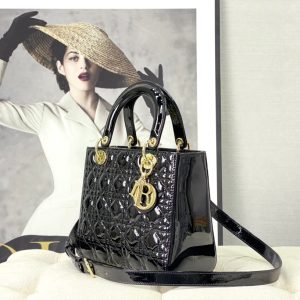 20220311_i1646968231_7810_2_jpg medium lady 24 black patent calfskin