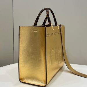 SHINE LARGE 35 TOTE IN GOLDEN CALFSKIN