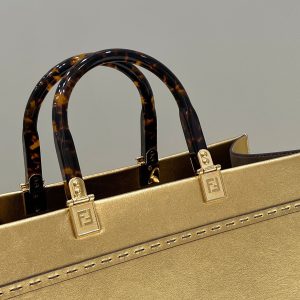 SHINE LARGE 35 TOTE IN GOLDEN CALFSKIN