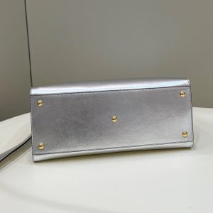 SHINE LARGE 35 TOTE IN SILVER CALFSKIN