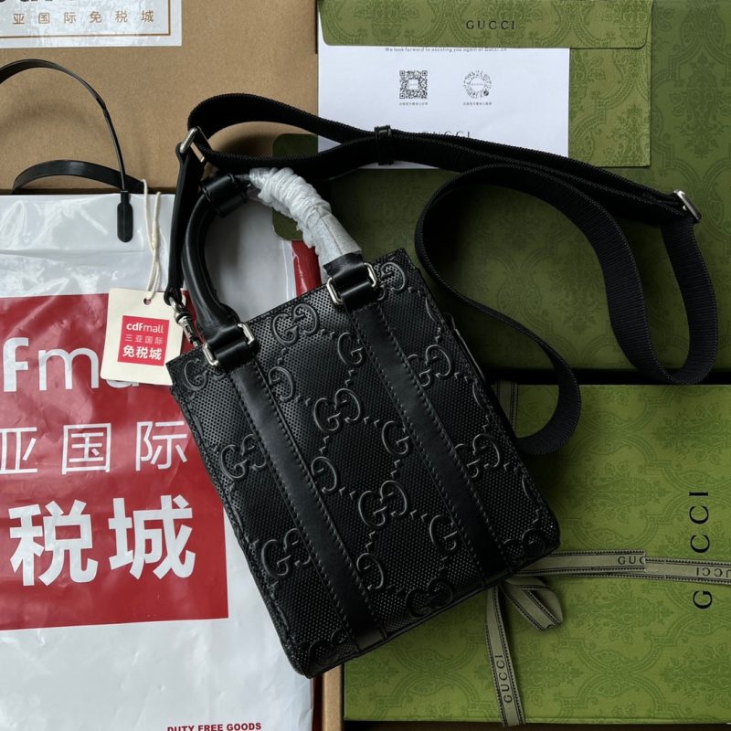 20220330_i1648644866_218_0_jpg EMBOSSED TOTE BAG 20 IN BLACK CALFSKIN