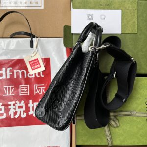 20220330_i1648644866_2840_2_jpg EMBOSSED TOTE BAG 20 IN BLACK CALFSKIN