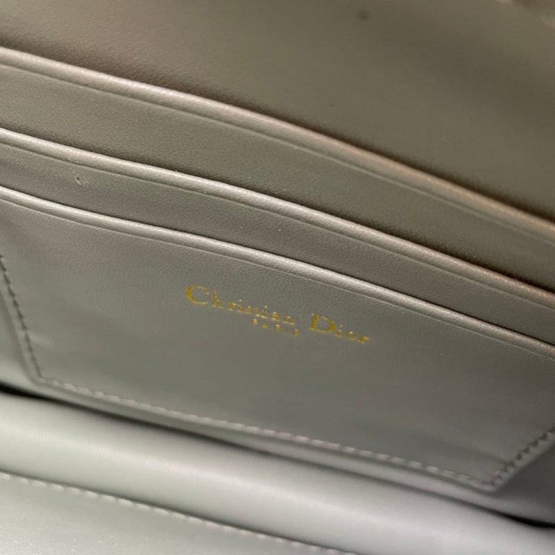 20220403_i1648916143_8315_8_jpg CARO POUCH 19 BAG IN GREY CALFSKIN