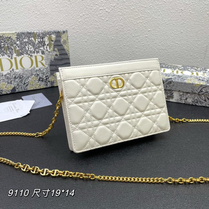 20220403_i1648916173_4674_2_jpg CARO POUCH 19 BAG IN WHITE CALFSKIN