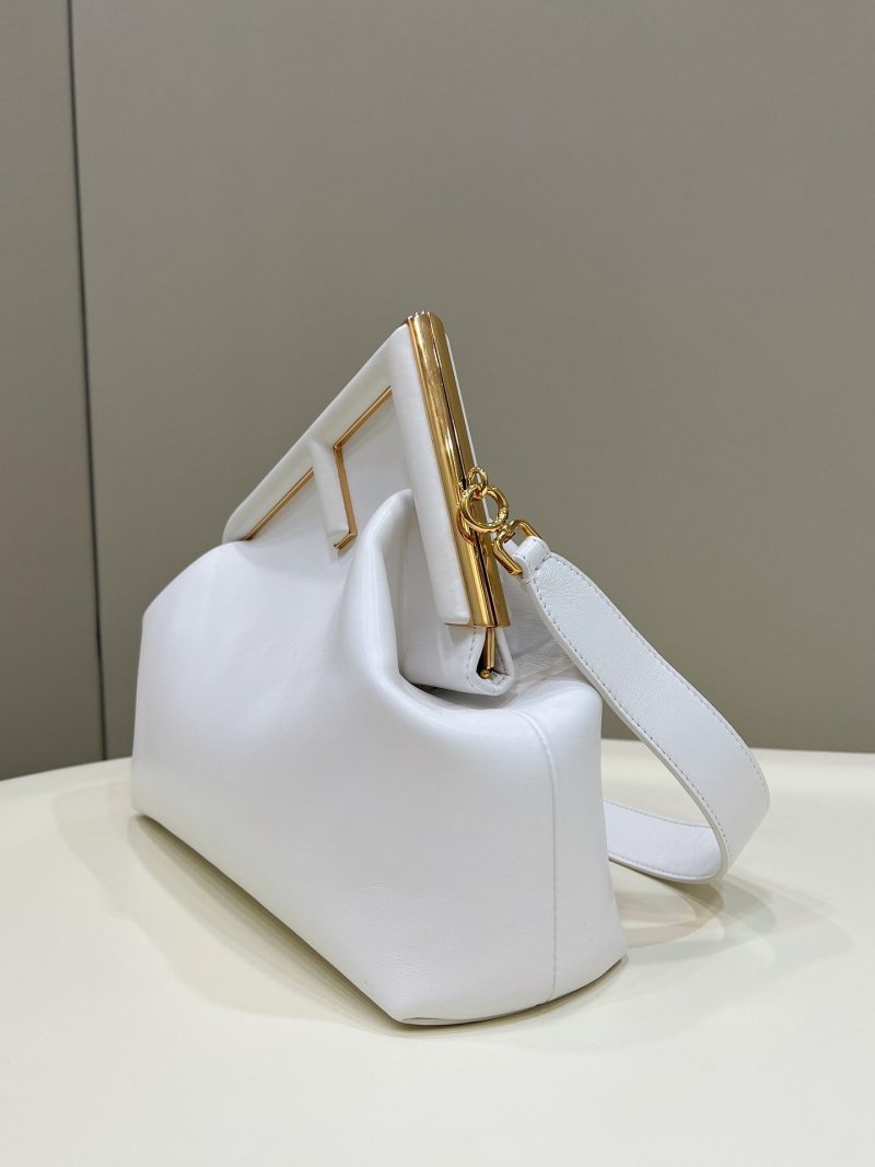 FendiI FIRST SMALL 32 IN WHITE NAPPA LEATHER BAG GOLD HARDWARE