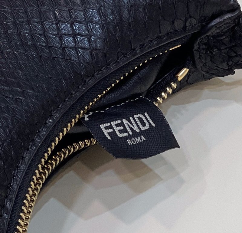 FendiIGRAPHY MINI 16 BAG IN BLACK CALFSKIN GOLD HARDWARE