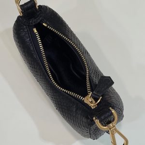 FendiIGRAPHY MINI 16 BAG IN BLACK CALFSKIN GOLD HARDWARE