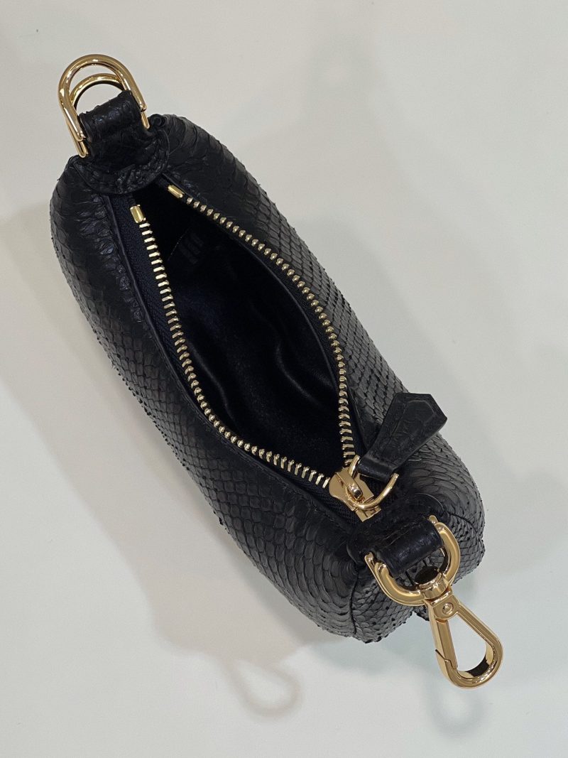 FendiIGRAPHY MINI 16 BAG IN BLACK CALFSKIN GOLD HARDWARE