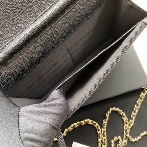 CC Classic Woc 20cm Black Grained Calfskin Diamond Gold Hardware