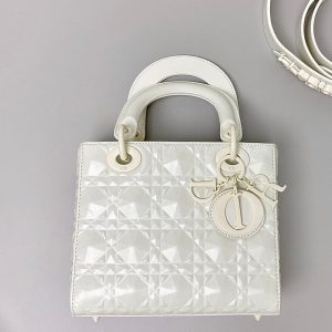 SMALL LADY 20 WHITE LAMBSKIN DIAMOND MOTIF