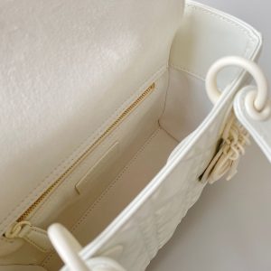 SMALL LADY 20 WHITE LAMBSKIN DIAMOND MOTIF