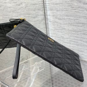 cd large caro daily black calfskin pouch