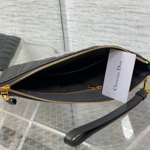 cd large caro daily black calfskin pouch