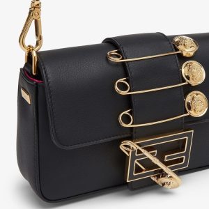 FendiI FendiACE BROOCH MINI 20 BAGUETTE BAG IN BLACK CALFSKIN