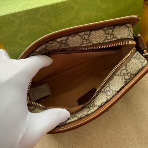 BAG WITH INTERLOCKING G 22 IN BEIGE EBONY CANVAS AND BROWN CALFSKIN TRIM