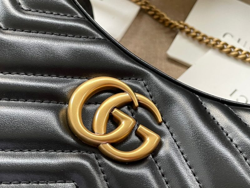Gucci Marmont 21cm Shoulder Bag Black Leather 333535