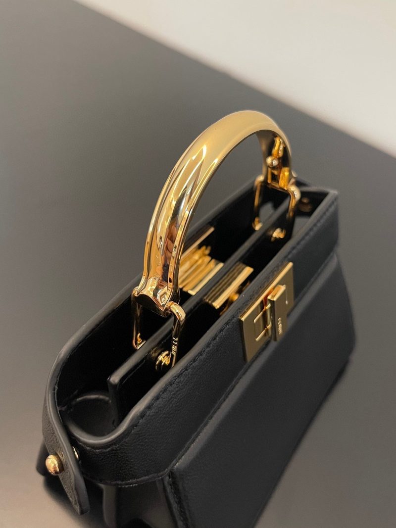 FendiI PEEKABOO ISEEU MICRO 12 BAG IN BLACK CALFSKIN WITH GOLD HARDWARE