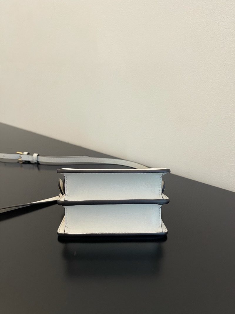 FendiI PEEKABOO ISEEU MICRO 12 BAG IN WHITE CALFSKIN WITH GOLD HARDWARE