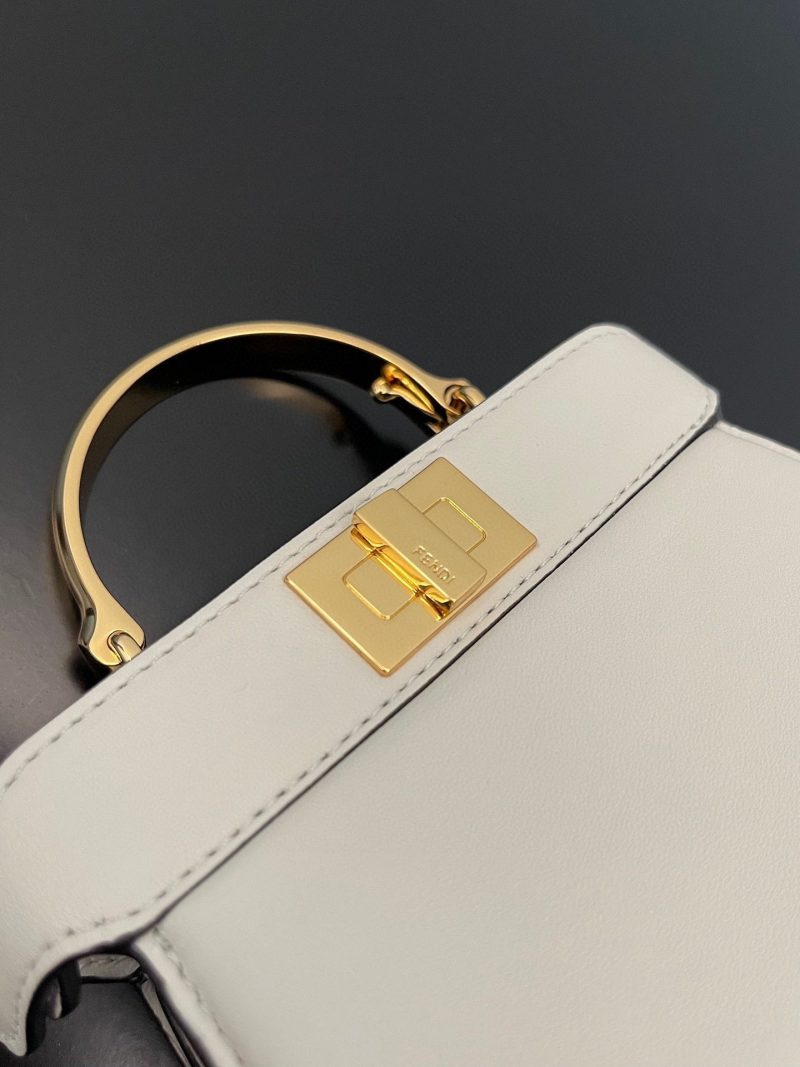 FendiI PEEKABOO ISEEU MICRO 12 BAG IN WHITE CALFSKIN WITH GOLD HARDWARE