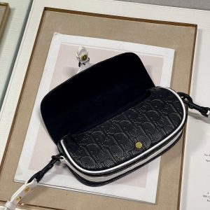 20220624_i1656054120_3415_8_jpg BOBBY EAST-WEST 21 BAG IN BLACK LAMBSKIN