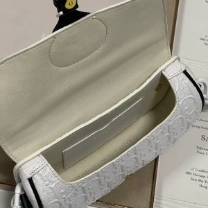 20220624_i1656055690_5598_6_jpg BOBBY EAST-WEST 21 BAG IN WHITE LAMBSKIN