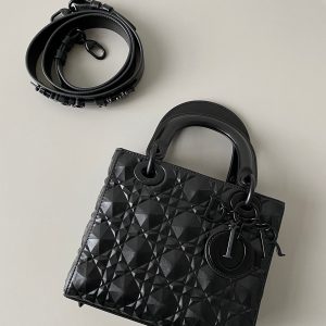 SMALL LADY 20 ALL BLACK LAMBSKIN DIAMOND MOTIF