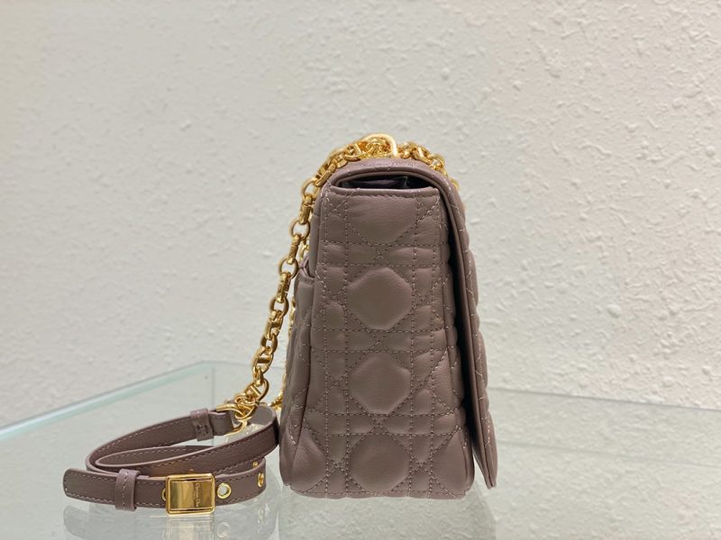 20220702_i1656739399_8534_2_jpg LARGE CARO BAG 28 WARM TAUPE CALFSKIN