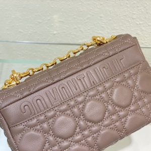 20220702_i1656740150_7006_4_jpg SMALL CARO BAG 20 WARM TAUPE CALFSKIN