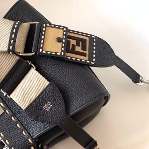 Peekaboo Mini Selleria Bag 23cm black leather shw with 220 hand-sewn stitches