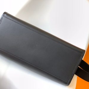 Fendi Sunshine Medium Bag 35 Black Leather