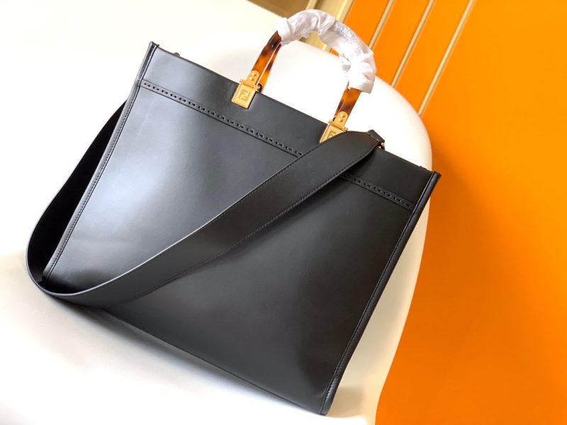 Fendi Sunshine Medium Bag 35 Black Leather