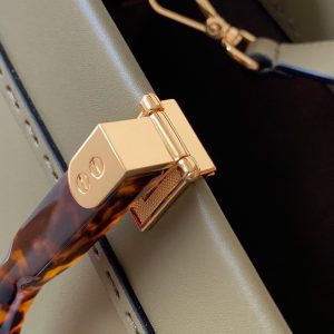 Fendi Sunshine Medium Bag 35 Olive Leather